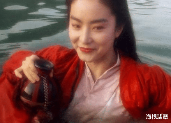 林青霞|64岁恢复单身，拿20亿的赡养费，如今的林青霞过得如同美翠一般洒脱大气！