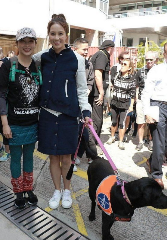 潮流前沿 徐子淇瘦了气质大变，穿棒球服配丸子头活力似少女，贵妇范全无