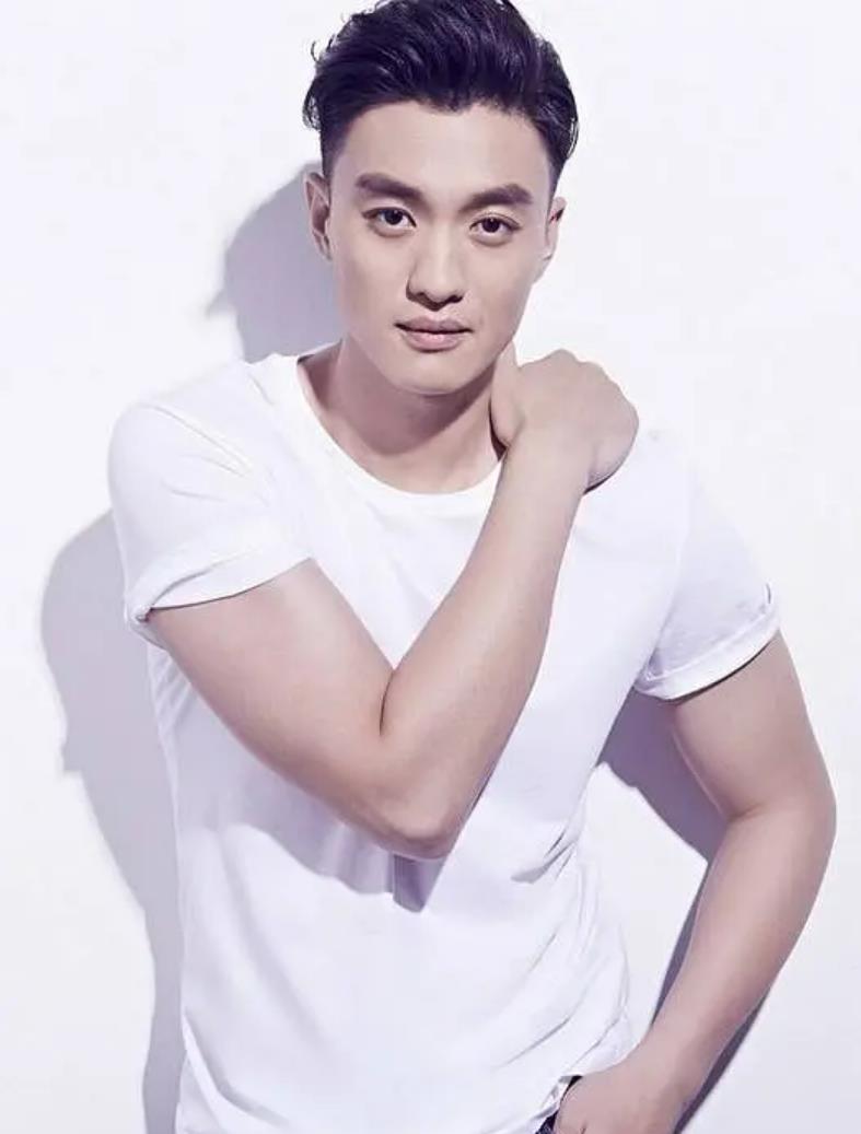 ai|影视剧中频出现“AI换脸”，其背后体现的是演员人品。