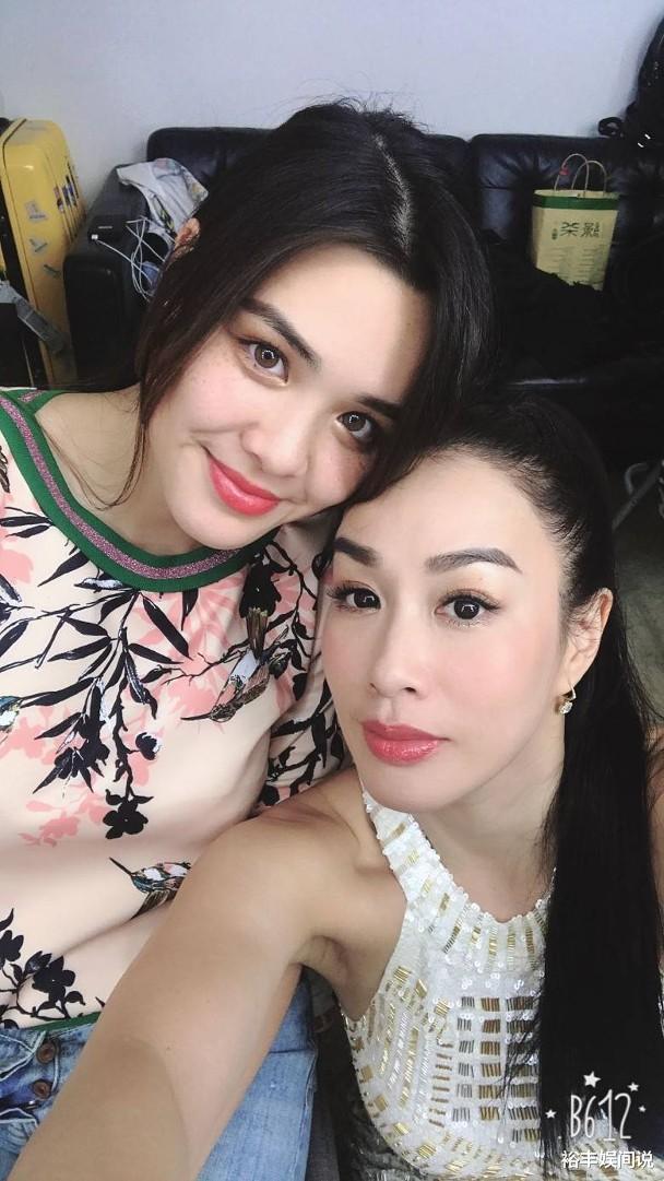 钟丽缇|恭喜！钟丽缇23岁大女儿获华姐亚军，赛前亲自传授选美锦囊