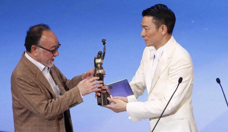 卢海鹏|他是周润发和吴孟达的同班同学，年轻时凭借一场豪赌也曾风光无限