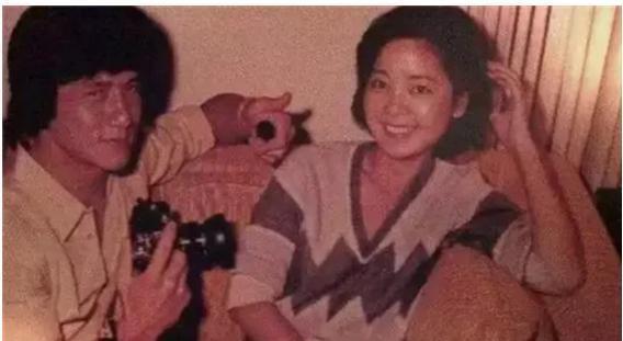 霍思燕|1982年，林凤娇偷偷跑到美国为成龙生下儿子，她比你想象的更能忍