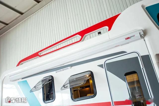 房车|大品牌主流房车啥样？空间大能住祖孙3代人，水电足够装修上档次