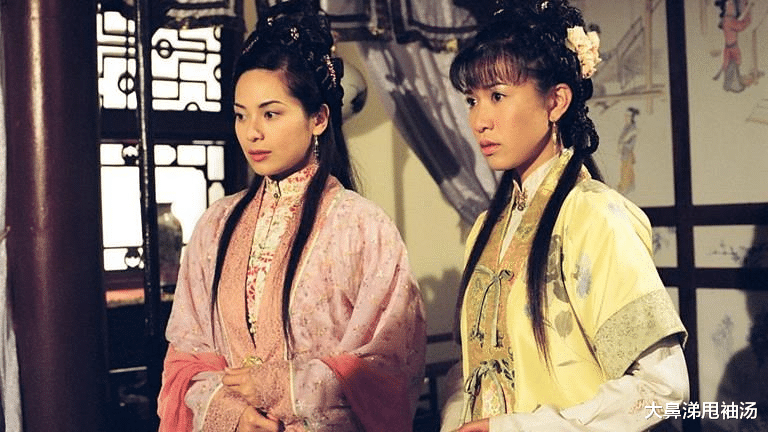 郭羡妮|TVB花旦郭羡妮内地捞金！身穿白裙气质佳，为家具厂献唱显落魄