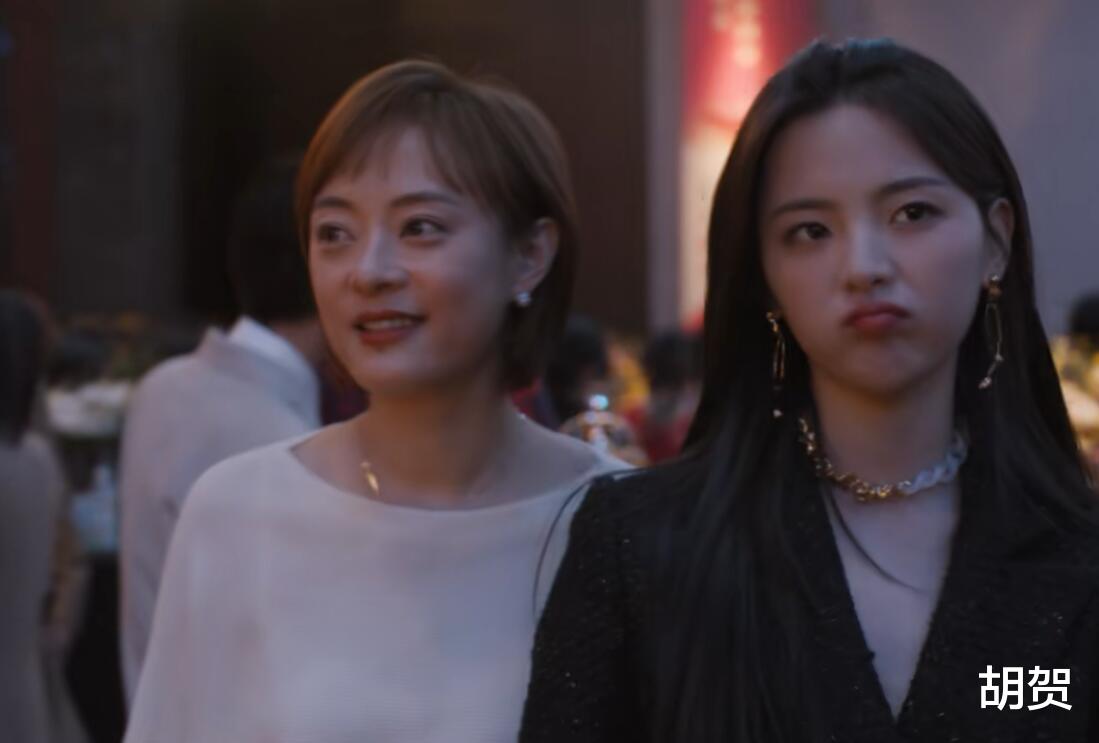 理想之城|《理想之城》：苏筱被认为借赵显坤上位，何从荣用999朵玫瑰示权