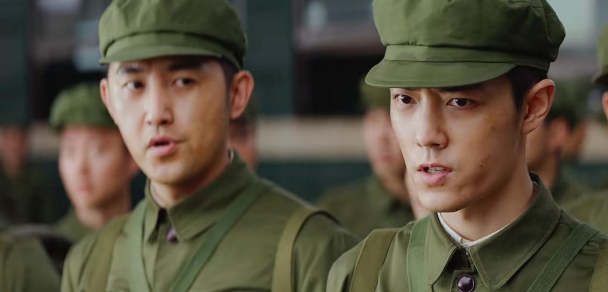 英雄岁月之王牌部队|本想《王牌部队》女主够美了，当女配出场的那刻，才知道啥叫惊艳