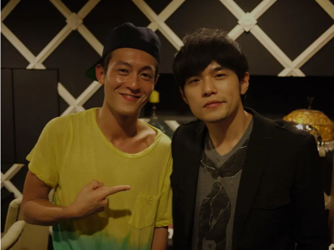 刘德华|明星的门槛应该有多高，远看刘德华的敬业，近看陈冠希的担当