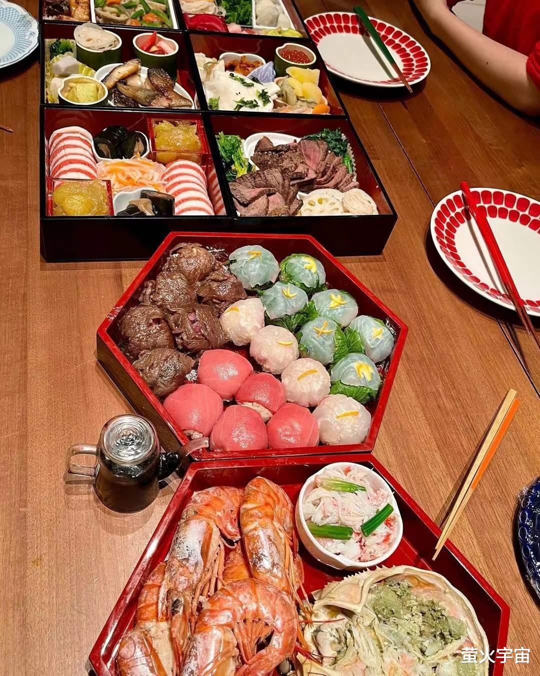 木村拓哉|巨星木村拓哉一家跨年，工藤静香晒豪华年菜，八大盒让人垂涎欲滴