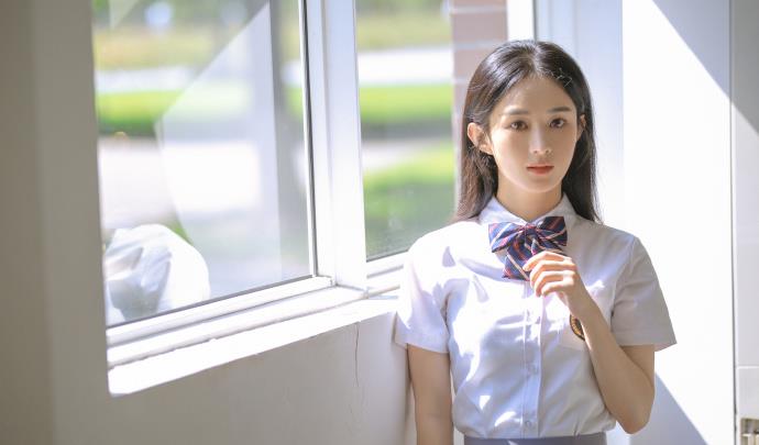 谁是凶手|赵丽颖新戏《谁是凶手》被曝“砸钱”买评价,就怕人气输给冯绍峰