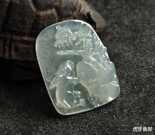 玛瑙|号称“翡翠杀手”的水沫玉和翡翠的区别究竟在哪，如果买错了损失可不止一点点！