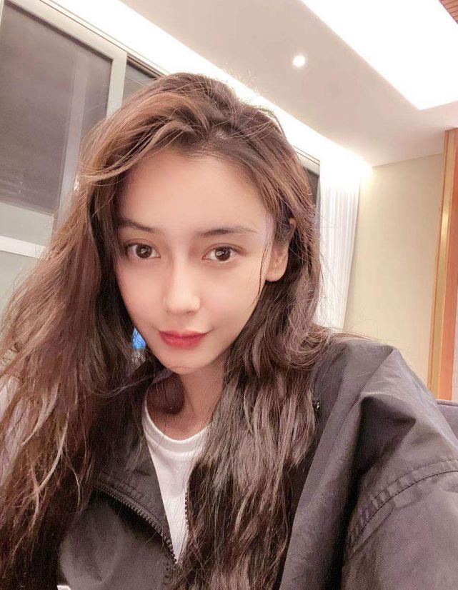 Angelababy|Baby情人节文案再引离婚猜测，疑暗示自己目前单身