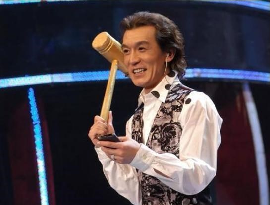 李咏|李咏离世，妻子发文“永失我爱”，2亿遗产却一分钱没有拿到！