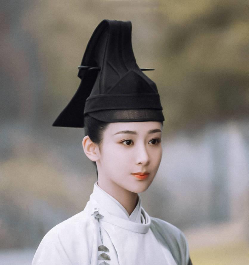 杨紫|《青簪行》放弃AI换脸，网传在横店布景补拍，杨紫成全剧关键人物