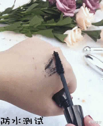 时尚美妆|薇娅卸妆前后差距这么大？颜值不如普通人，网友：前后不像一个人