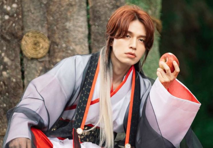 李栋旭|李栋旭再演坏男人，被誉为“防腐剂”颜值，40岁冻龄不油腻