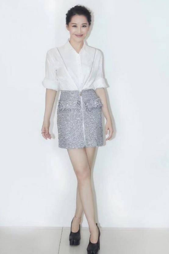 许晴|至今未婚的10位内地大龄女星，各有各的苦衷，最大52岁，最小37岁