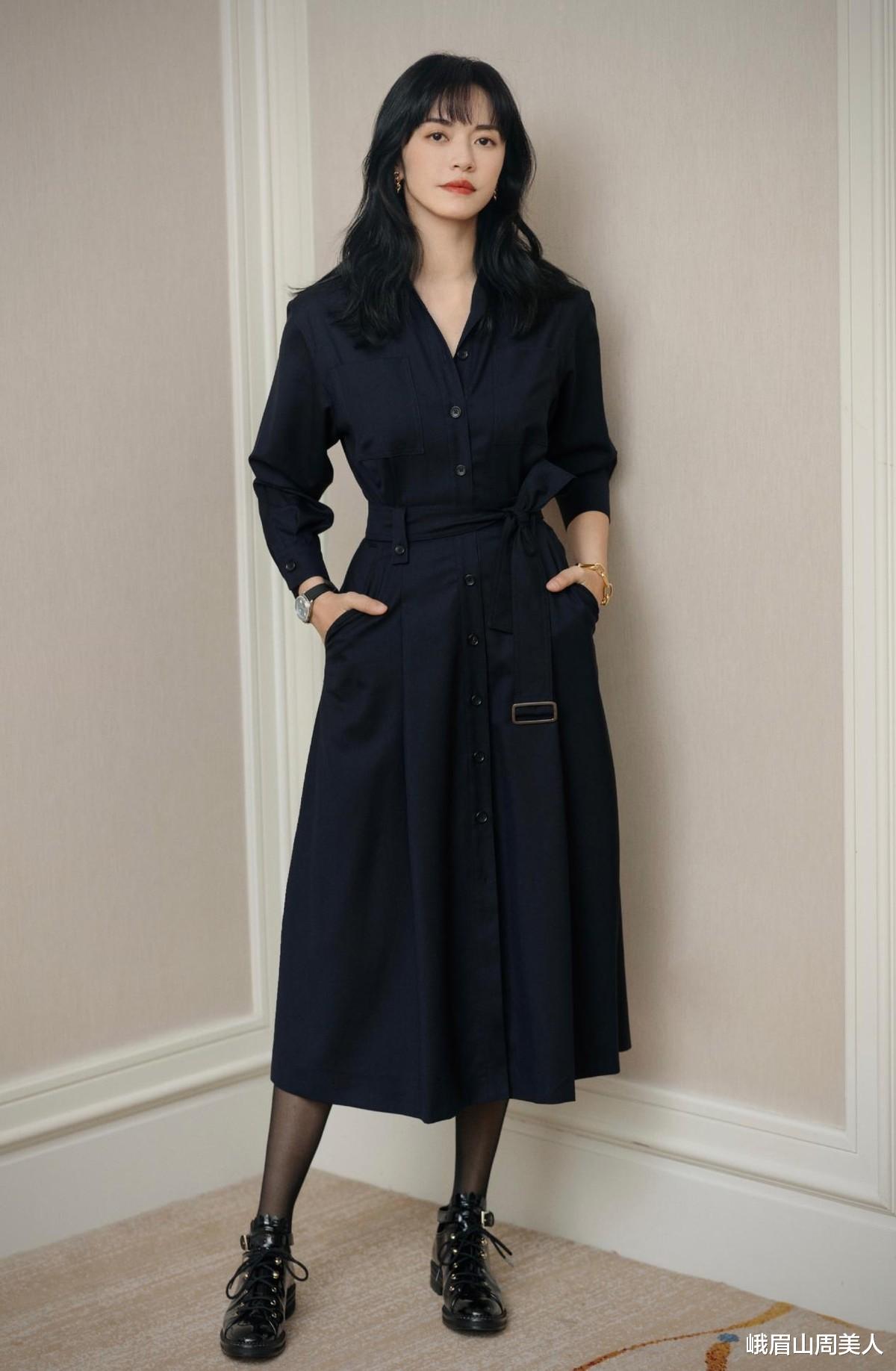 峨眉山周美人|姚晨留空气刘海好嫩!穿膝上花裙秀美腿,看着一点不像42岁阿姨