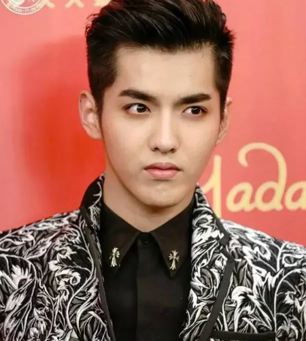 四大天王|“四大天王”红了20多年，而“四大流量”红了五年都不到