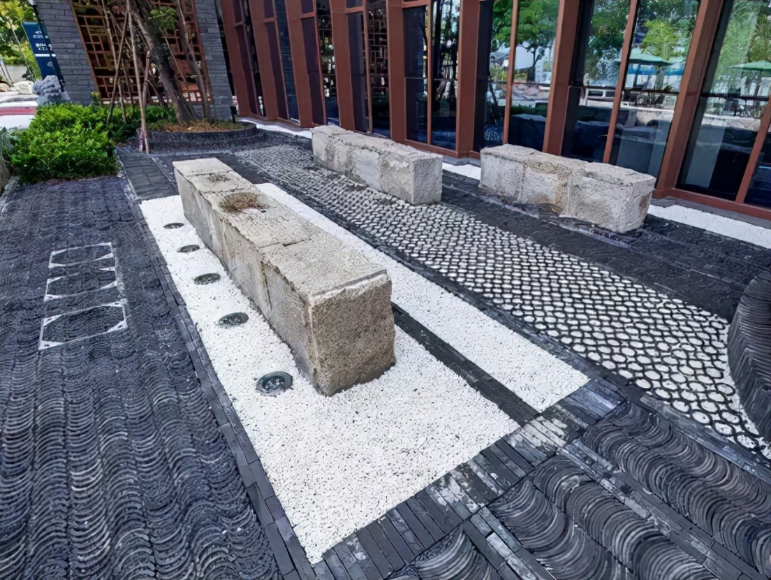 学会这些庭院中软装和硬装的养护法?你的院子不仅美且长久耐用