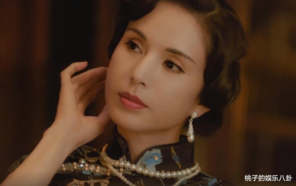 陈小纭|李若彤坚持健身20年状态好年轻，55岁解锁新身份，奥运冠军以金牌相赠