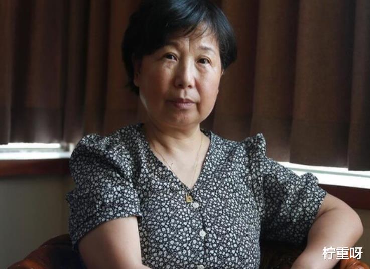 柠重呀 曝杜新枝女儿生活不能自理,3岁智商却能正常结婚,这女婿不简单