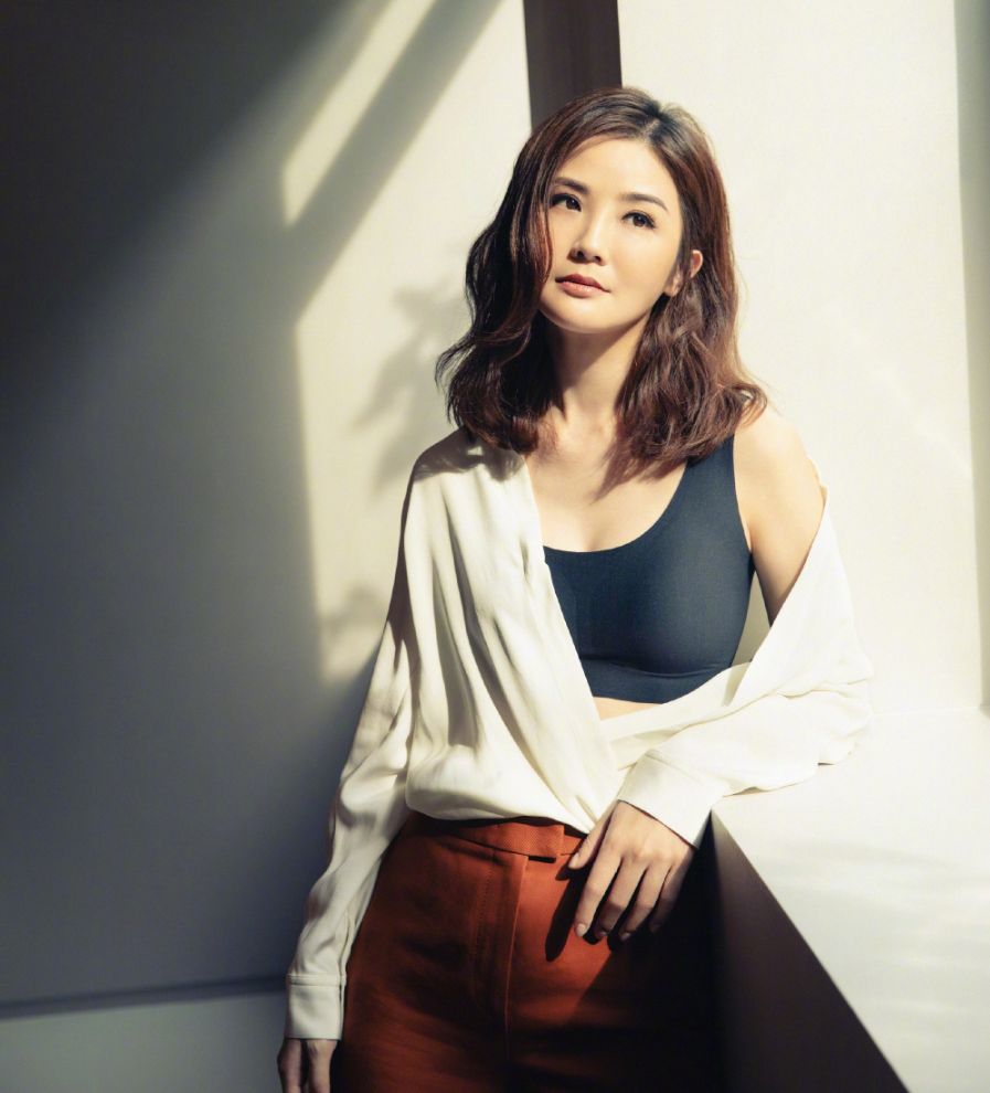 孙俪|蔡卓妍：郑中基前妻、陈伟霆前任，被张智霖催婚，迷倒百亿太子爷