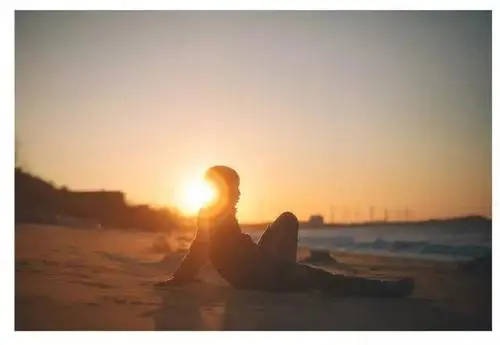 海棠湾情说|迷恋使爱理想化，但爱应该真正存在的东西