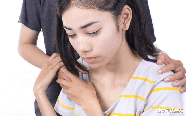 肝脏|肝癌来临，舌头先知！专家：舌头3个变化，八成是肝癌前兆，早做肝CT