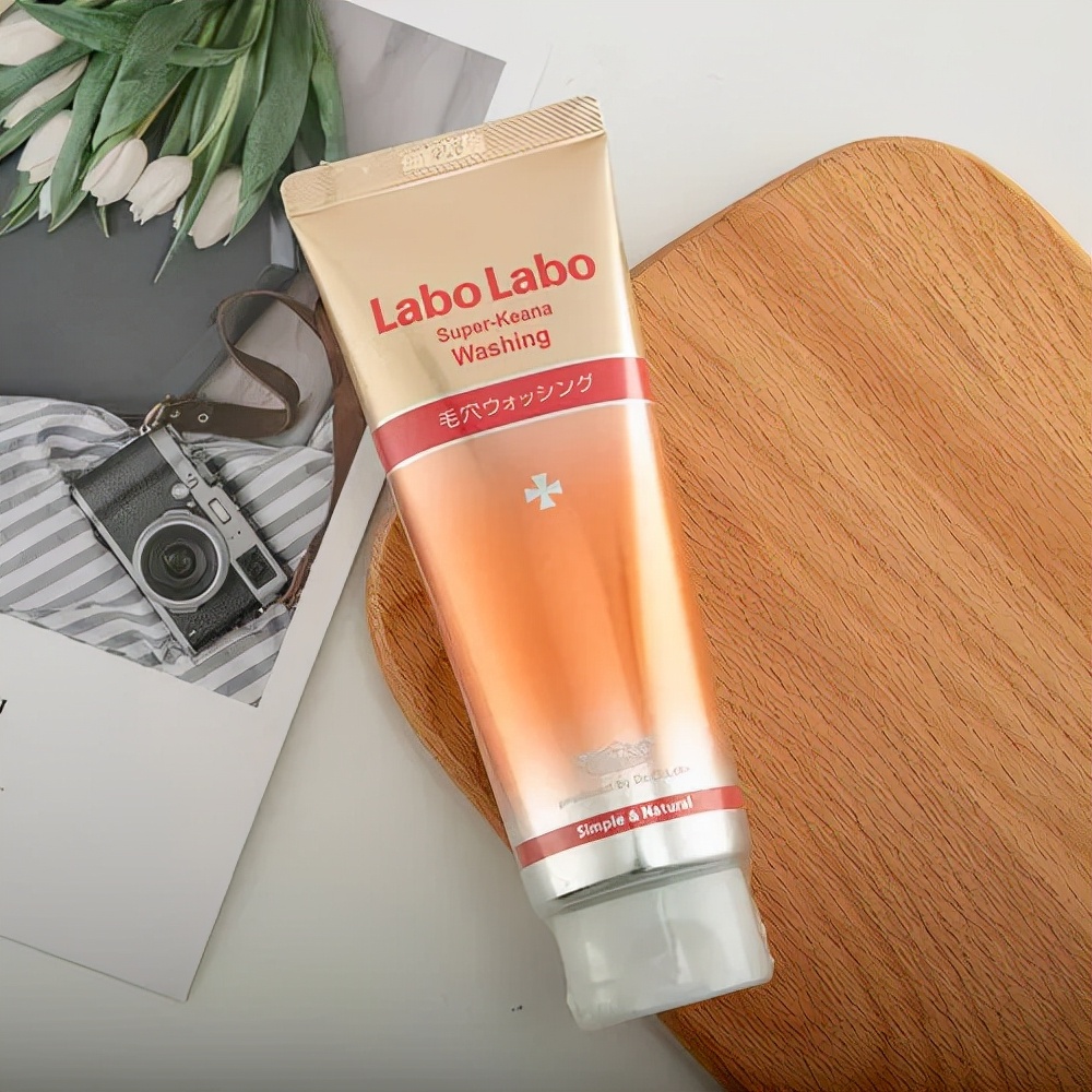 果果聊时尚 祛痘去粉刺口碑好的洗面奶：完美地解决黑头问题，肌肤看上去细嫩