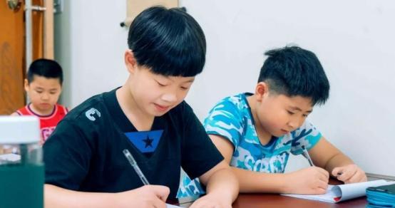 陈官凤说情感|学生时代老师“惩罚”学生,最让学生害怕的是哪个?答案出奇一致