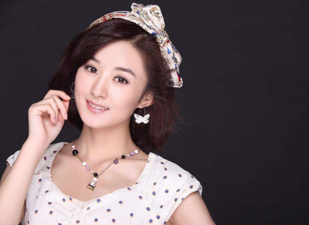 赵丽颖|李湘当众嘲讽赵丽颖,现场无人反驳,却被赵丽颖的话怼到哑口无言