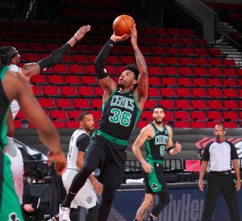 金靴|爆砍25分的“甜瓜”不甜?底薪的卡梅隆安东尼还要做到什么程度?