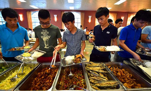 糯妈育儿经|华中农大食堂菜价引众怒,一斤梅菜扣肉125,大学生:太贵吃不起