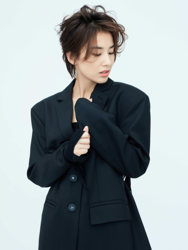 黄圣依|36岁的黄圣依，却依旧少女感十足