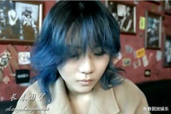 窦唯|窦唯18岁小女儿近照曝光，高冷忧郁气场十足