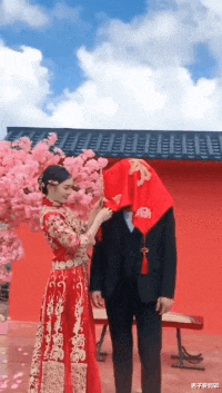 小姐姐 “这是青蛙劈了腿,还是小蛇出了轨?”哈哈哈,该叫它什么物种呢?