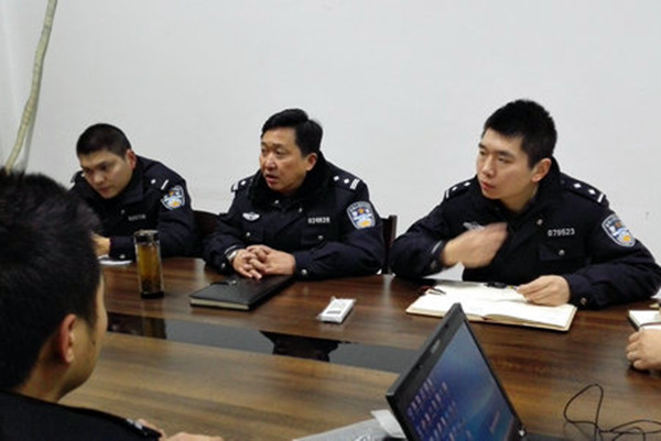海豚 九万元引发换尸案，凶徒将活人装入棺木火化