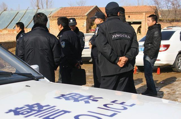 沉浮小记 亲弟弟锤杀姐姐一家，外甥女躲地下室逃过一劫，满门报复只因婆媳矛盾