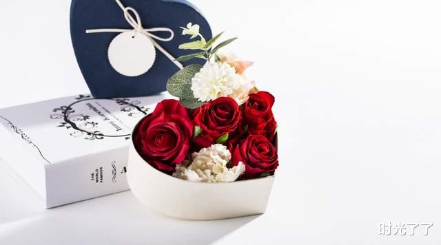 时光了了|偷偷喜欢你的人,在你面前,会出现这样的身体语言