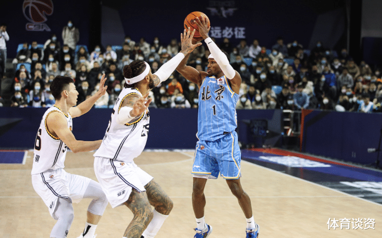 凱爾特人隊(duì)|27分鐘8板！遼寧找到低配周琦，23分慘敗他成遮丑布，外援找對(duì)人了