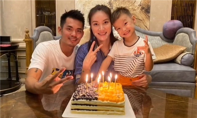 旧爱|林丹旧爱爆料替人顶雷，阿芳晒与林丹幸福生活视频