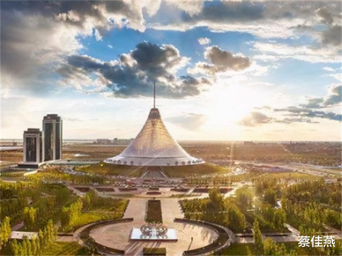 招聘|45岁农民工娶24岁外国美女，婚后生下混血儿住工地，如今却很幸福