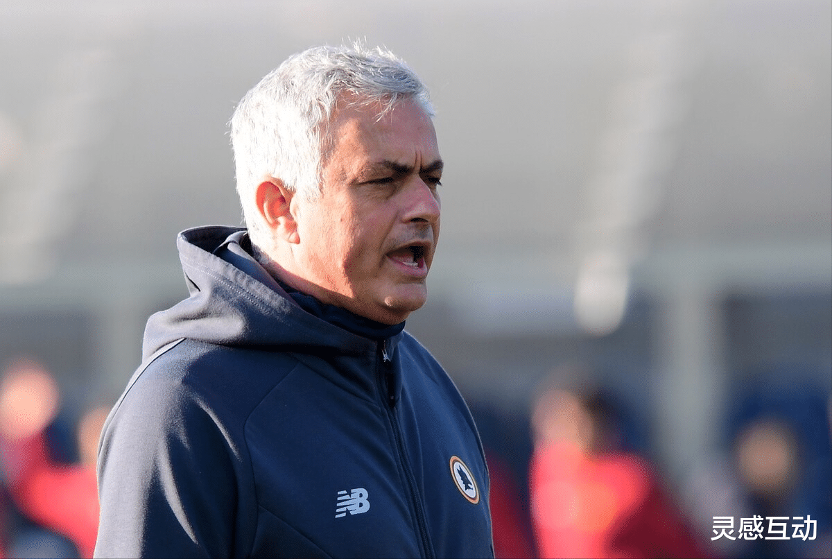 穆里尼奧|強(qiáng)強(qiáng)之戰(zhàn)，一場標(biāo)準(zhǔn)的穆里尼奧式的勝利！彰顯大師級(jí)的臨場能力