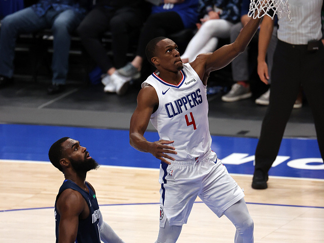 科怀·伦纳德|8助2失误，在场净胜22分！曾助詹皇夺冠，如今也帮到了小卡