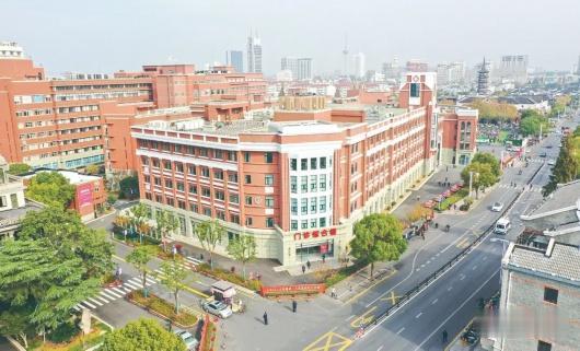 医生|突然头晕、头痛,要警惕这种常见病,及时就医