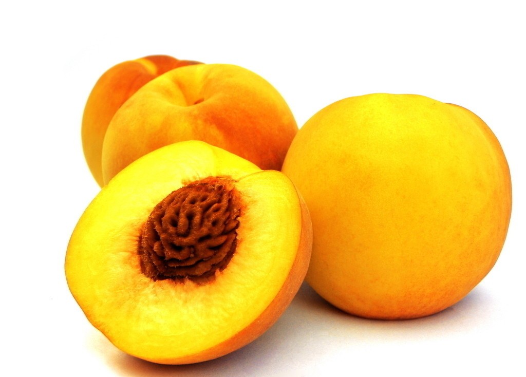 鹏程辽宁 未来食品成为首家获得“金州黄桃”地理标志证明商标使用权企业