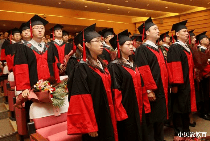 大学生|本科生优势下降？银行公布的公示名单都是硕博生，过度偏爱名校生
