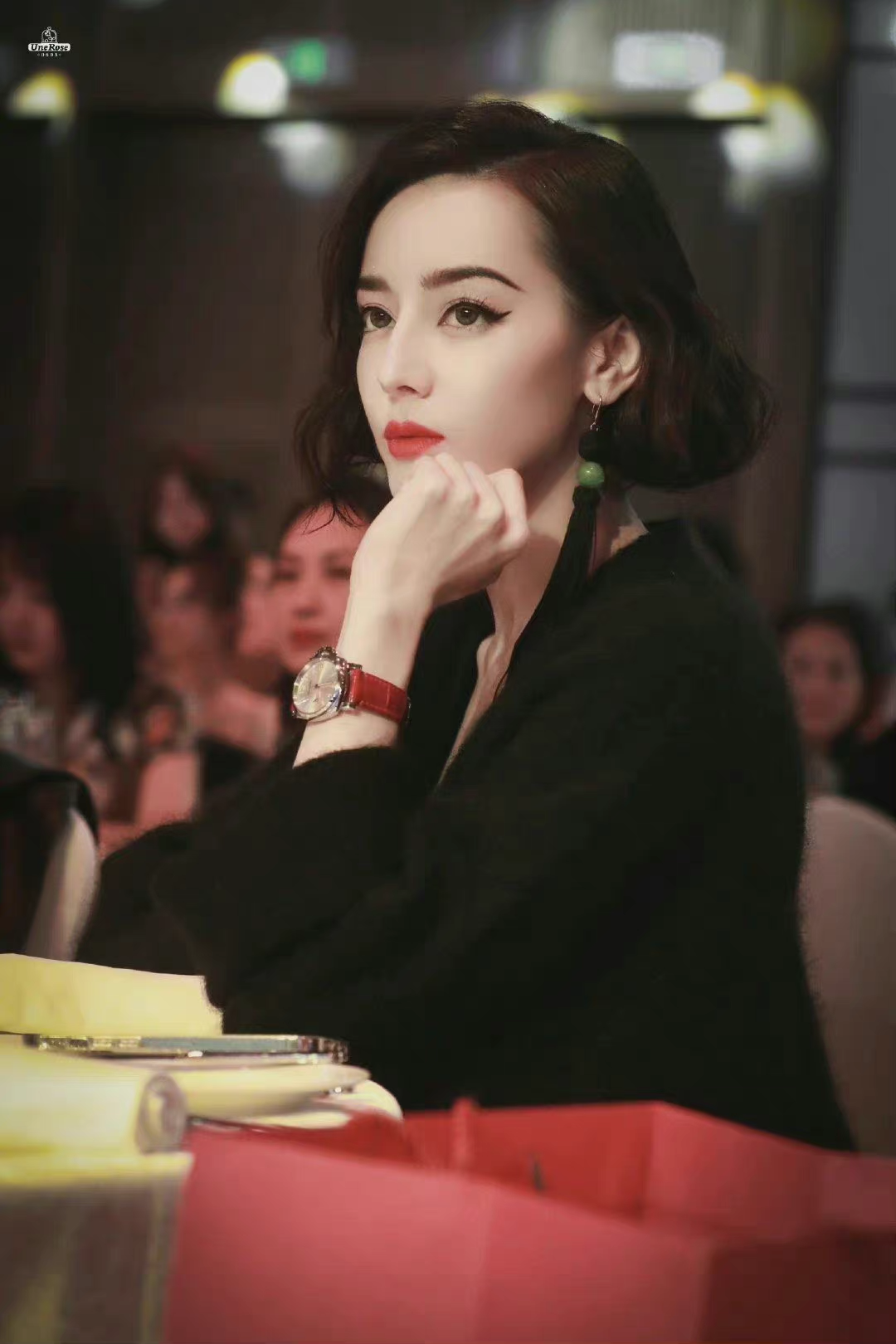 迪丽热巴|迪丽热巴的颜值果真是内娱天花板呀！