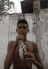 |“华为1996年的招聘广告,大家自己感受一下!”哈哈哈哈哈!