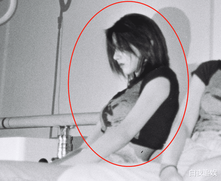 小苹果|汪峰15岁大女儿真的长大了，公开晒豪华游艇照，模样被赞像港星